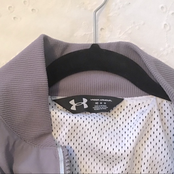 Under Armour lightweight jacket. -4 - Picture 3 of 6